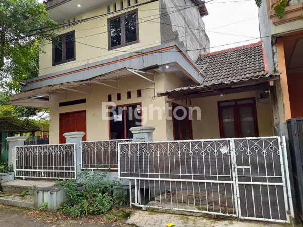 image RUMAH KOMPLEK ASRI DAN SIAP HUNI (8)