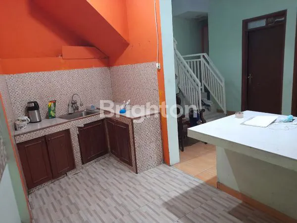 image RUMAH KOMPLEK ASRI DAN SIAP HUNI (5)