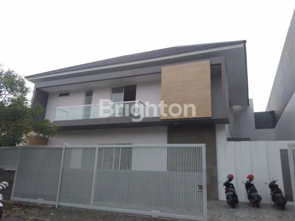 image GRESS MINIMALIS HOOK KERTAJAYA INDAH REGENCY (2)