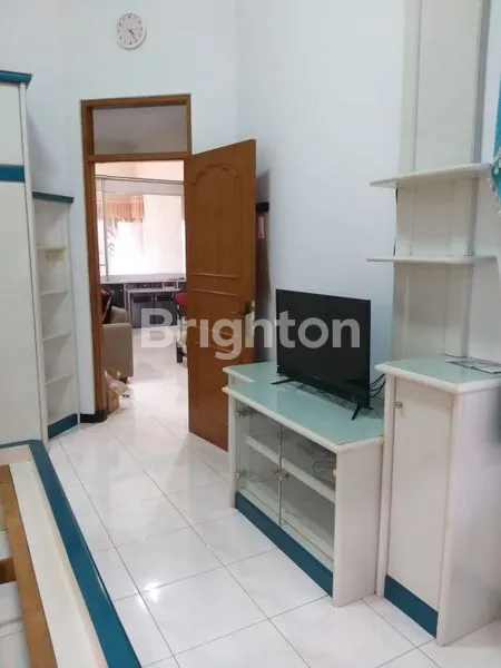 image RUMAH BESAR FULL FURNISHED , DI KOTA ATAS  BEBAS BANJIR, DI LINGKUNGAN HUNIAN NYAMAN  (5)