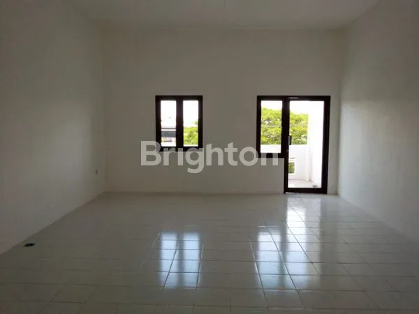 image RUKO 3 LANTAI, STRATEGIS DI PUSAT BISNIS MERR SURABAYA TIMUR. (5)