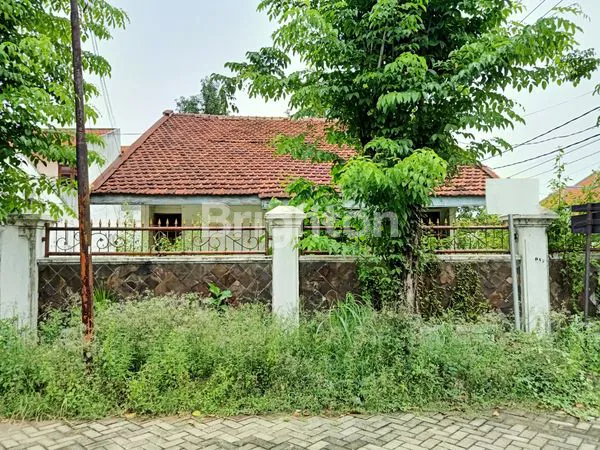 image BANGUNAN LAMA HITUNG TANAH BEBAS BANJIR DEKAT KAMPUS COCOK SPLIT BANGUNAN 2 LANTAI 4 UNIT (1)