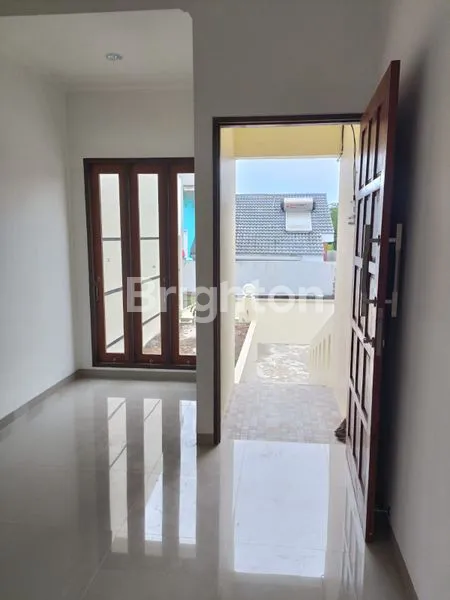 image RUMAH TENGAH KOTA HARGA 700JUTAAN (5)