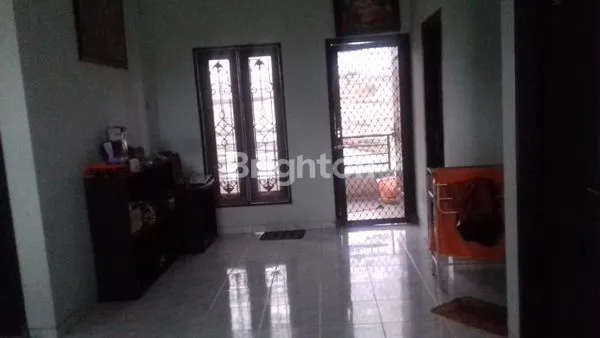 image SIDOSERMO  RUMAH TERAWAT FREE 3 AC &TV (1)