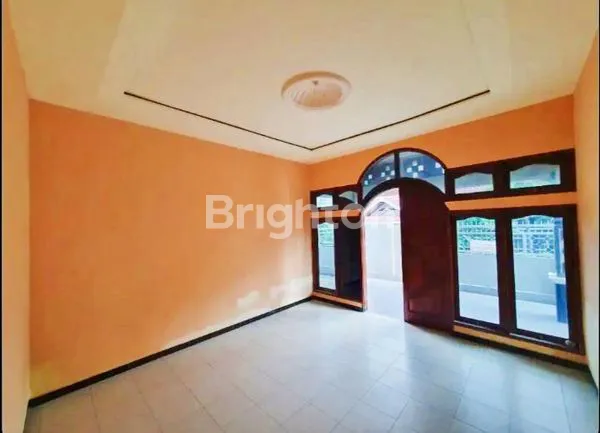 image RUMAH 1.5 LT BESAR KOKOH LOKASI DEKAT TERMINAL ARJOSARI & EXIT TOL KOTA MALANG (2)