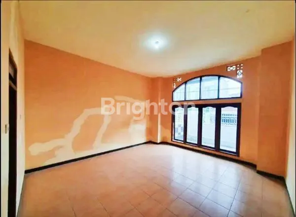image RUMAH 1.5 LT BESAR KOKOH LOKASI DEKAT TERMINAL ARJOSARI & EXIT TOL KOTA MALANG (5)