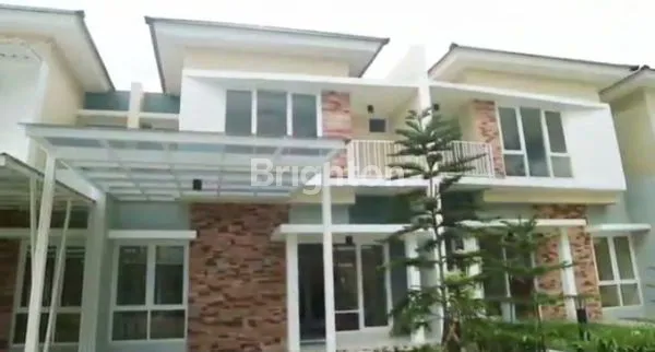 image RUMAH MEWAH 2LT DI LOKASI STRATEGIS DI TENGAH KOTA BOGOR (2)