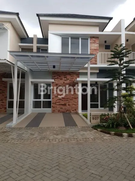 image RUMAH MEWAH 2LT DI LOKASI STRATEGIS DI TENGAH KOTA BOGOR (22)