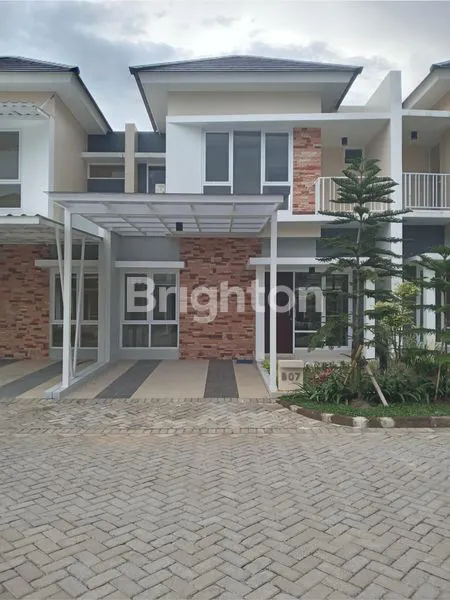 image RUMAH MEWAH 2LT DI LOKASI STRATEGIS DI TENGAH KOTA BOGOR (24)