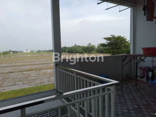 image RUMAH CLUSTER 2 LANTAI SOLO BARU (2)