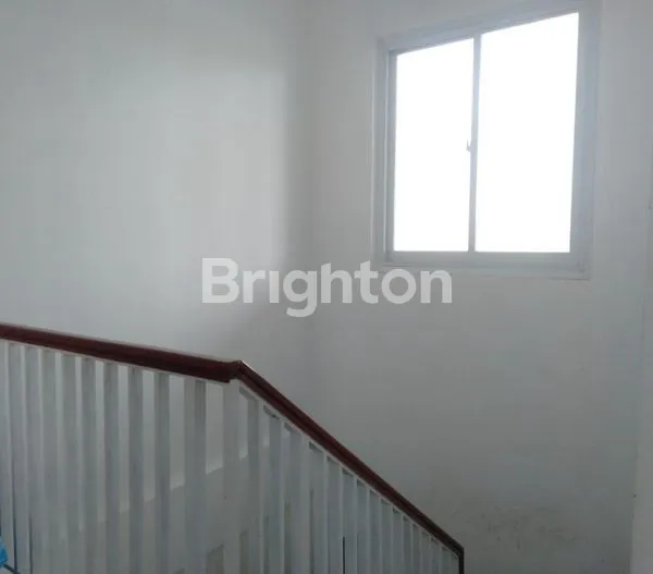 image RUMAH CLUSTER 2 LANTAI SOLO BARU (4)