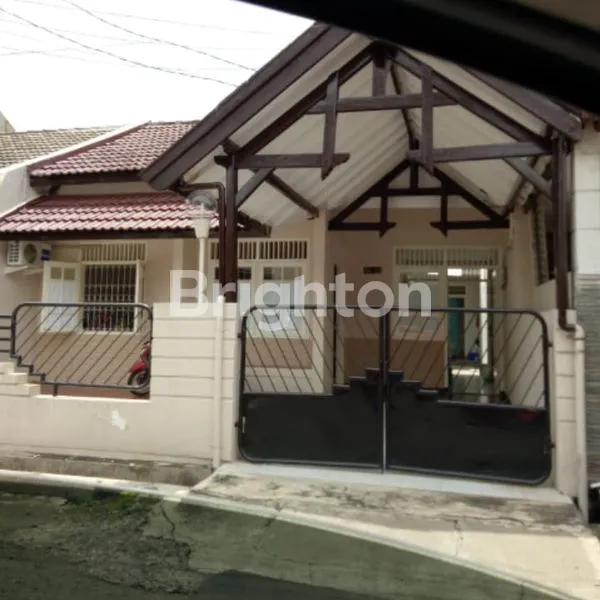 image RUMAH MURAH, BISA LANGSUNG DIHUNI TANPA RENOVASI DI KOTA SURABAYA (1)