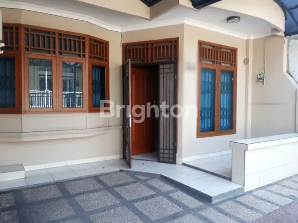 image RUMAH 2LT FULL RAPIH DAN BERSIHGADING MAS KELAPA GADING JAKARTA UTARA (2)