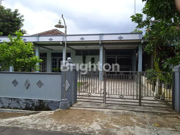 image RUMAH DI JUMANTONO KARANGANYARR (4)