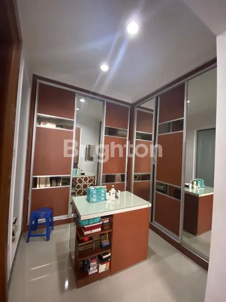 image RUMAH MEWAH  DI  ARAYA MALANG (36)