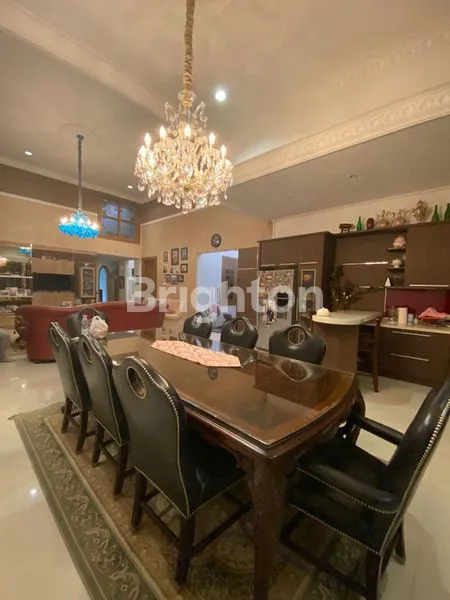 image RUMAH MEWAH  DI  ARAYA MALANG (34)