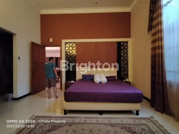 image RUMAH MEWAH  DI  ARAYA MALANG (39)