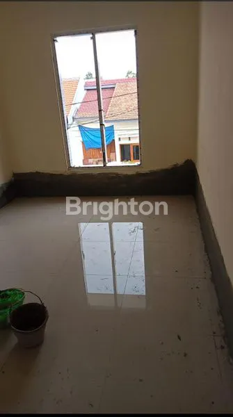 image RUMAH 2 LANTAI DI RUNGKUT MENANGGAL (5)