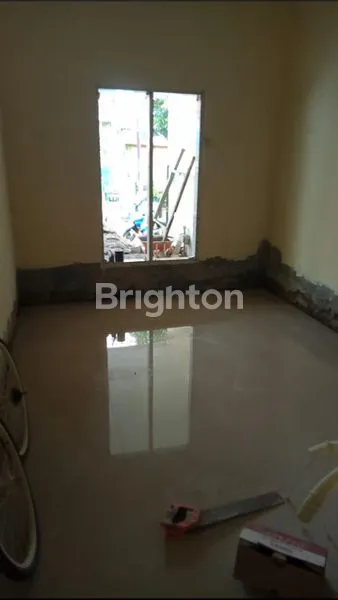 image RUMAH 2 LANTAI DI RUNGKUT MENANGGAL (3)