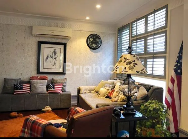 image RUMAH ISEN INTERNATIONAL LIVING BY INTILAND DARMO HARAPAN ADA SWIMMING POOL DEKAT HOKKY SUPERMARKET, PRIMALARAS SWIMMING AND FITNESS CENTER, PASAR MODERN, PUSAT BISNIS DAN KOMERSIAL (3)