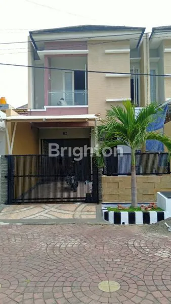 image RUMAH CANTIK MINIMALIS SIAP HUNI 2 LANTAI FULL FURNISHED DI NIRWANA EKSEKUTIF (1)