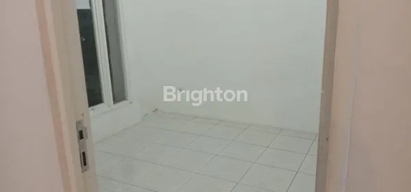 image RUMAH 2LANTAI PERUMAHAN MANDIRI RESIDENCE WONO AYU KRIAN (4)