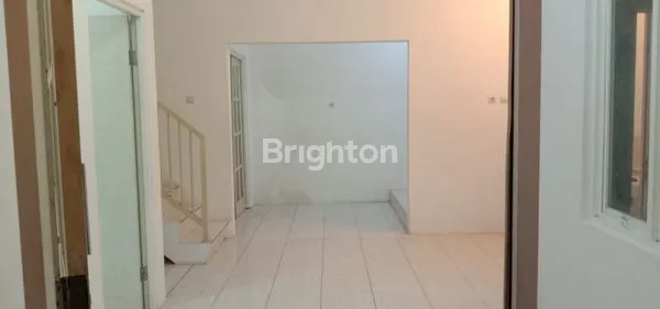 image RUMAH 2LANTAI PERUMAHAN MANDIRI RESIDENCE WONO AYU KRIAN (2)