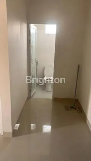 image RUMAH CLUSTER FLAMMINGGO, SERPONG LAGOON (2)