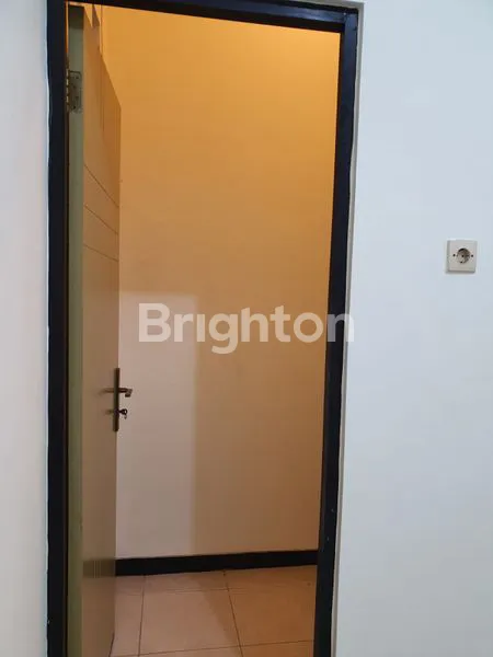 image RUMAH CANTIK  MINIMALIS SIAP HUNI DI SURABAYA TIMUR DEKAT OERR (2)