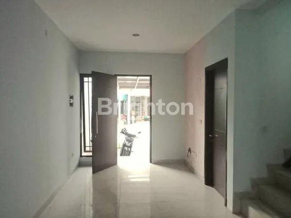 image RUMAH GREENLAKE CITY CLUSTER ASIA BANGUNAN 2 LANTAI SEMI FURNISH DAN SIAP DIHUNI. (5)
