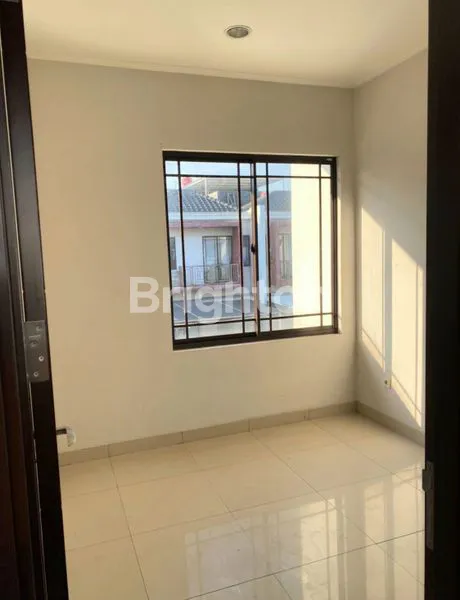 image RUMAH GREENLAKE CITY CLUSTER ASIA BANGUNAN 2 LANTAI SEMI FURNISH DAN SIAP DIHUNI. (7)