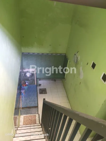 image RUMAH EKS TOKO 1,5 LANTAI , LOKASI NYAMAN DAN ASRI (3)