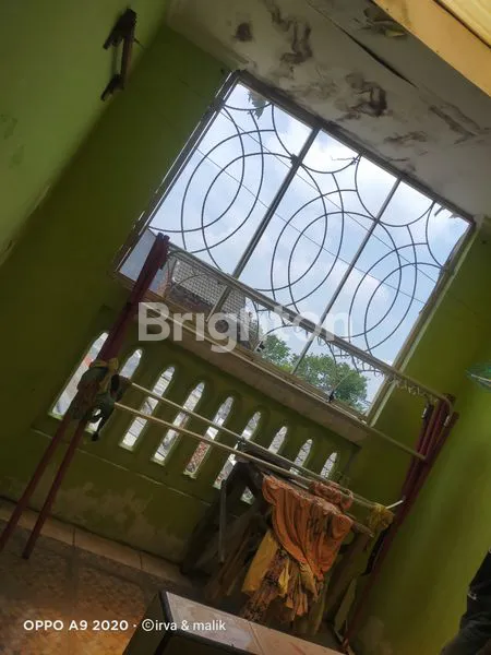 image RUMAH EKS TOKO 1,5 LANTAI , LOKASI NYAMAN DAN ASRI (4)