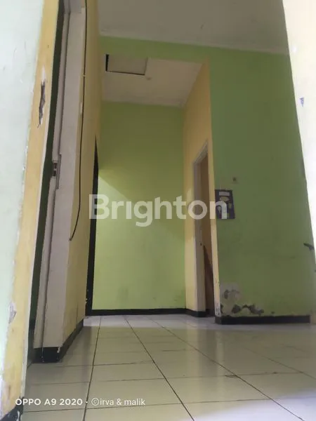 image RUMAH EKS TOKO 1,5 LANTAI , LOKASI NYAMAN DAN ASRI (7)