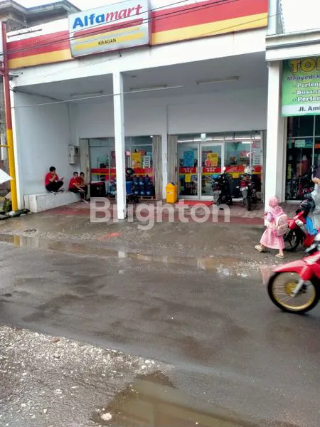 image TEMPAT USAHA NOL JALAN (1)