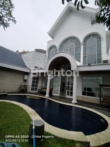 image RUMAH MEWAH DI PBI ARAYA MALANG (5)