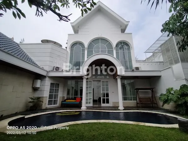 image RUMAH MEWAH DI PBI ARAYA MALANG (1)