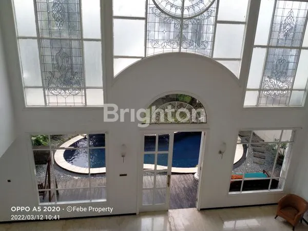 image RUMAH MEWAH DI PBI ARAYA MALANG (7)