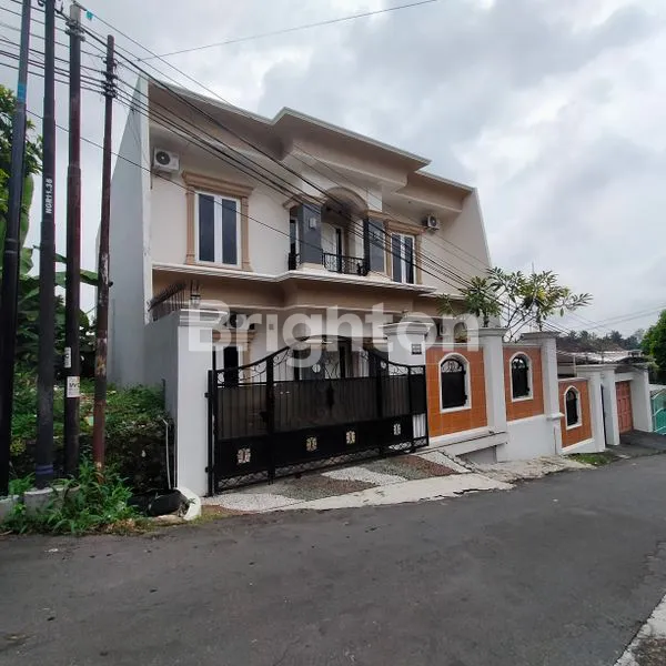 image RUMAH MEWAH SIAP NEGO DILINGKUNGAN PERUMAHAN BUKIT SARI SEMARANG SELATAN (1)