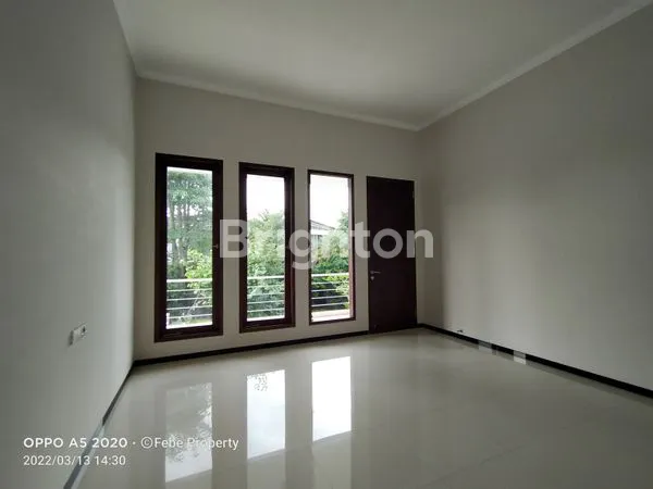 image RUMAH DI TELAGA ARAYA MALANG (8)