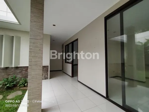 image RUMAH DI TELAGA ARAYA MALANG (20)