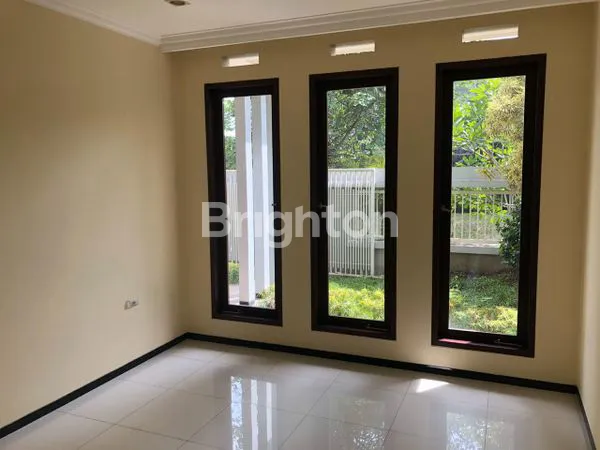 image RUMAH DI TELAGA ARAYA MALANG (27)