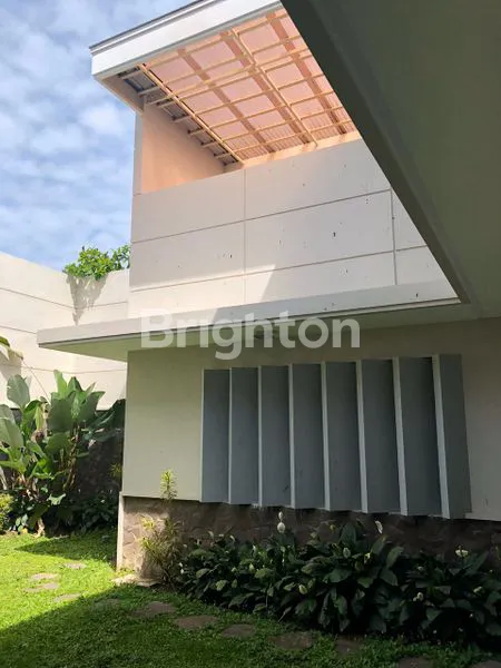 image RUMAH DI TELAGA ARAYA MALANG (28)