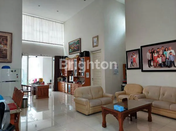 image RUMAH MINIMALIS MODERN DI BUKIT DIENG MALANG (5)