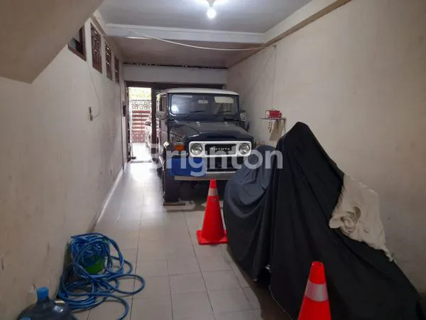 image RUMAH 2 LANTAI BANGUNAN KOKOH LOKASI SIDOARJO KOTA (1)