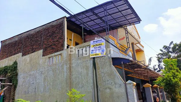 image RUMAH 2 LANTAI BANGUNAN KOKOH LOKASI SIDOARJO KOTA (7)
