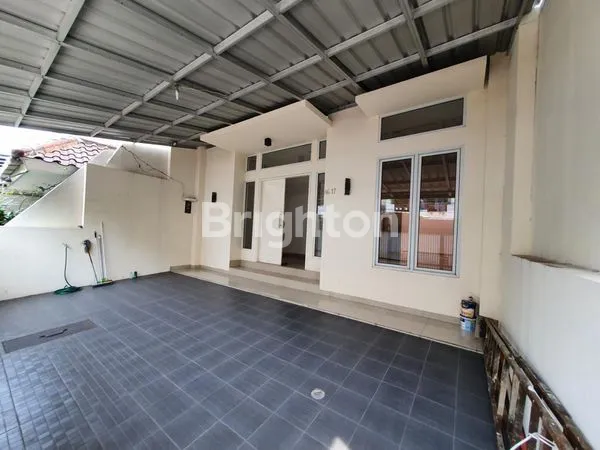 image RUMAH CANTIK RAPI SIAP HUNI DI KELAPA GADING JAKARTA UTARA (6)
