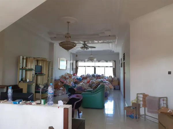 image RUKO DI LOKASI STRATEGIS PINGGIR JALAN RAYA TROPODO, WARU SIDOARJO (5)