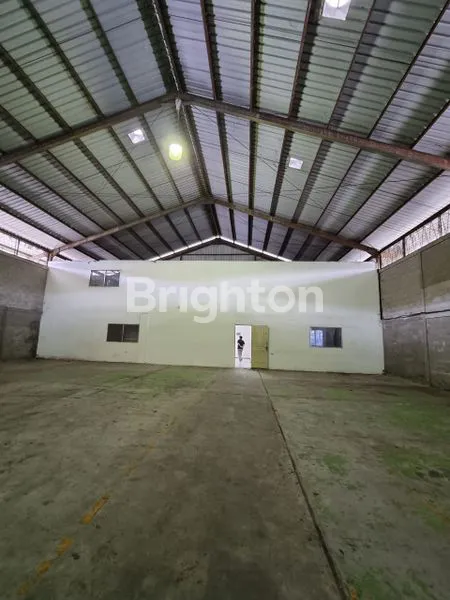 image GUDANG LUAS SIAP HUNI LOKASI BREBEK INDUSTRI (2)