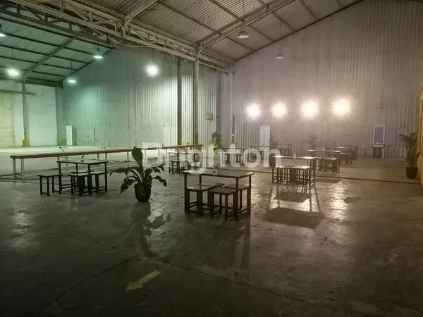 image GUDANG STRATEGIS DI KAWASAN MT HARYONO (1)